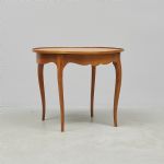 1372 5133 LAMP TABLE